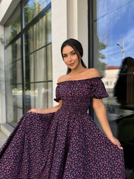 Повітряна сукня максі у квітку чорного кольору 31292