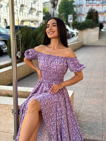 Повітряна сукня максі у квітку бузкового кольору 31294