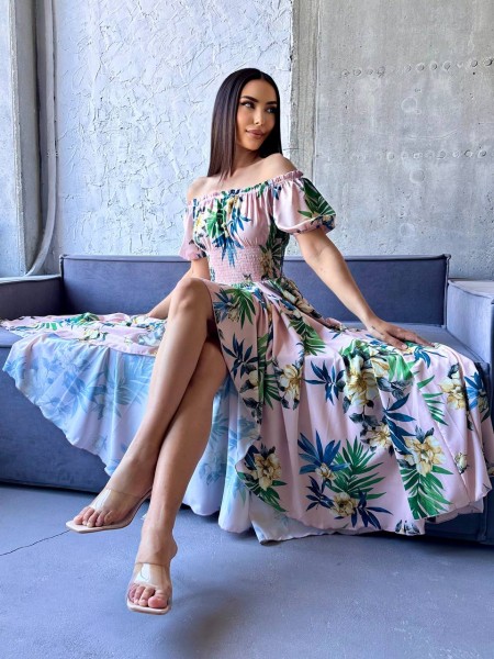 Повітряна сукня максі у квітку рожевого кольору 31296