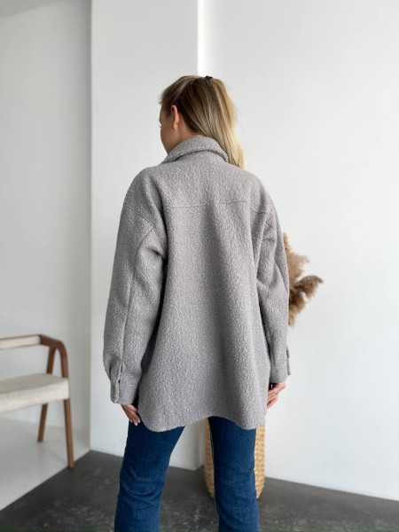 Жіноча куртка-сорочка сiрого кольору 31317