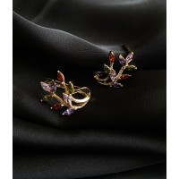 Сережки "Гілочка" англійський замок золотого кольору різнокольоровим камінчиком 31320