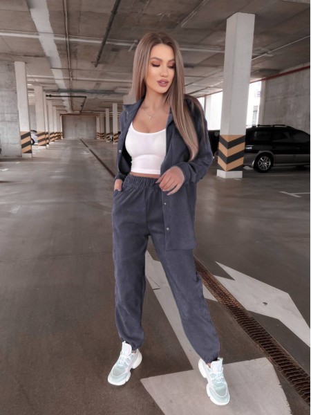 Вельветовый костюм на кнопках графитового цвета  31335