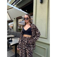 Жіночий прогулянковий костюм у леопардовому стилі коричневого кольору 31376