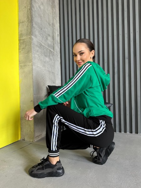 Жіночий спортивний костюм на блискавці зеленого кольору 31389