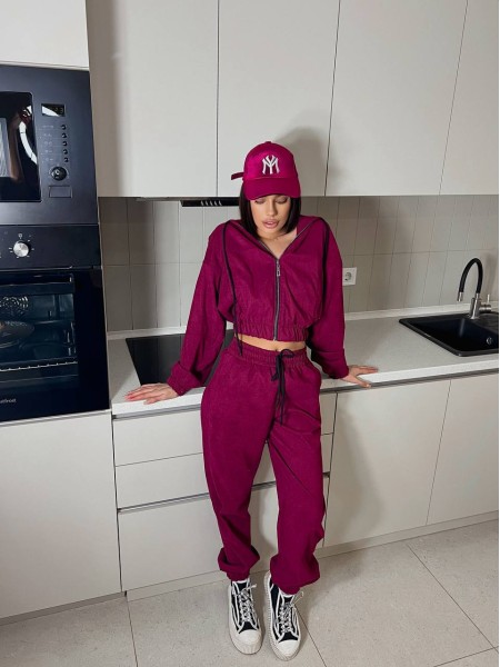 Вельветовый костюм на молнии бордового цвета  31426