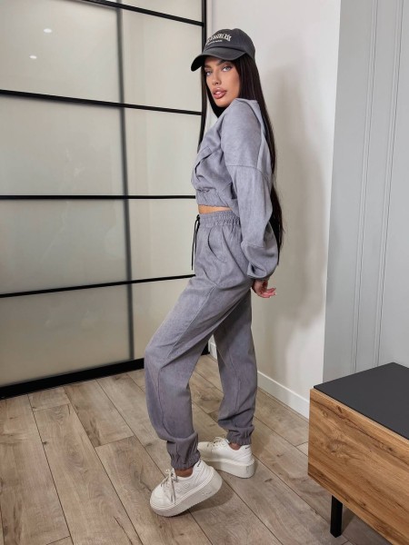 Вельветовый костюм на молнии серого цвета  31430