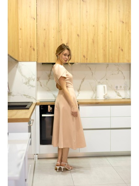 Класична сукня середньої довжини з розрізами бежевого кольору 31447