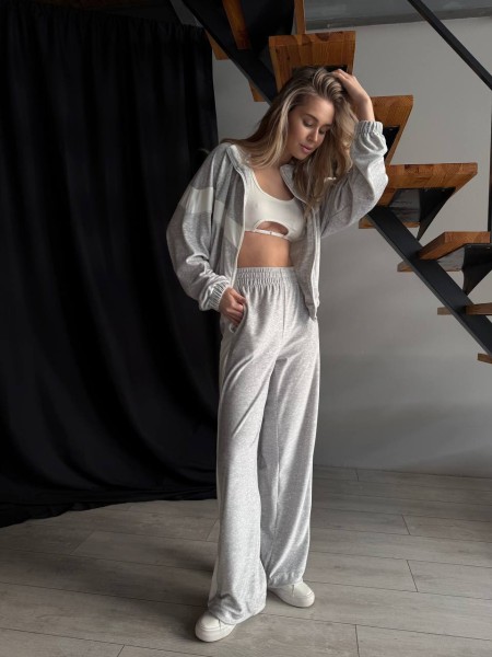 Велюровий жіночий костюм на блискавці зі вставками сiрого кольору 31453