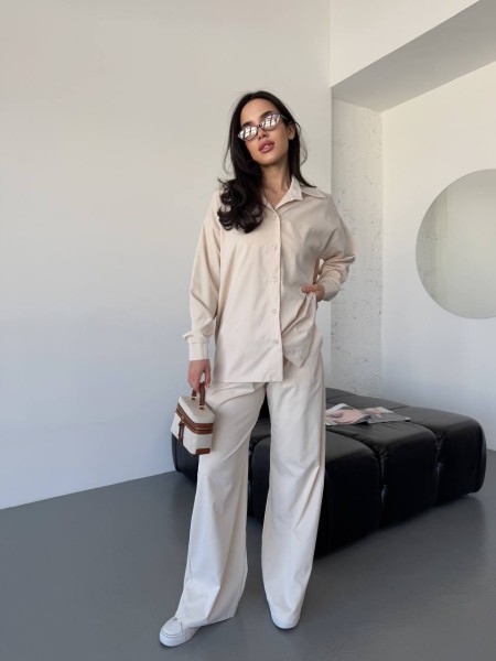 Бавовняний прогулянковий костюм бежевого кольору 31467