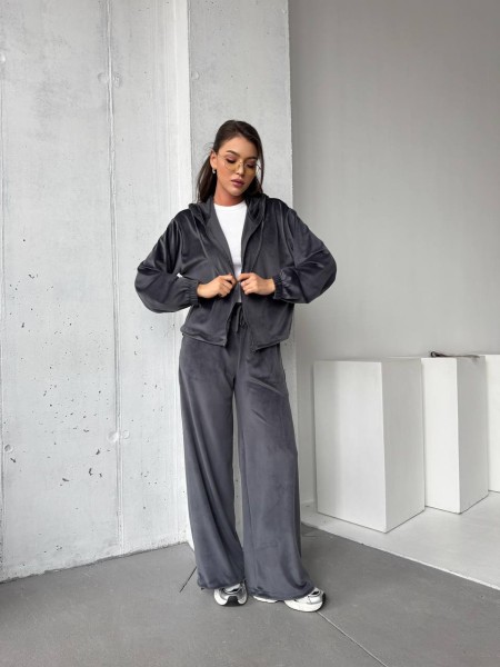 Велюровый женский костюм на молнии серого цвета 31471