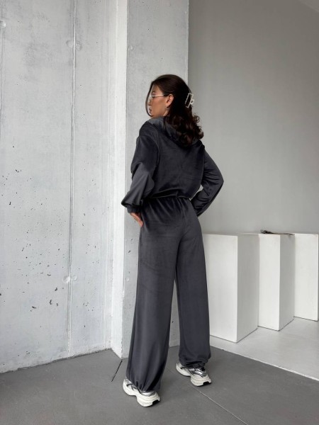 Велюровый женский костюм на молнии серого цвета 31471