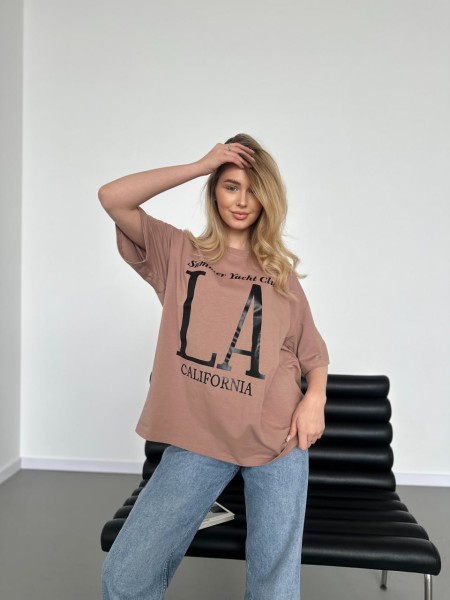 Базова жіноча футболка з написом кавового кольору 31490