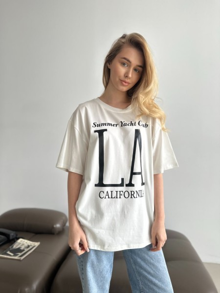 Базова жіноча футболка з написом молочного кольору 31493