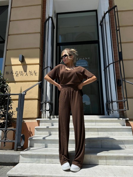 Жіночий прогулянковий костюм у рубчик кавового кольору 31583