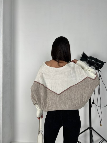 Тонкий жіночий светр молочного кольору 31606