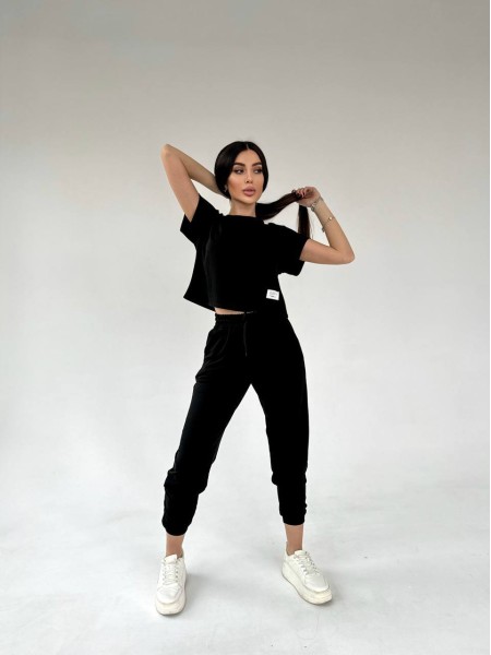 Жіночий костюм прогулянковий чорного кольору 31647