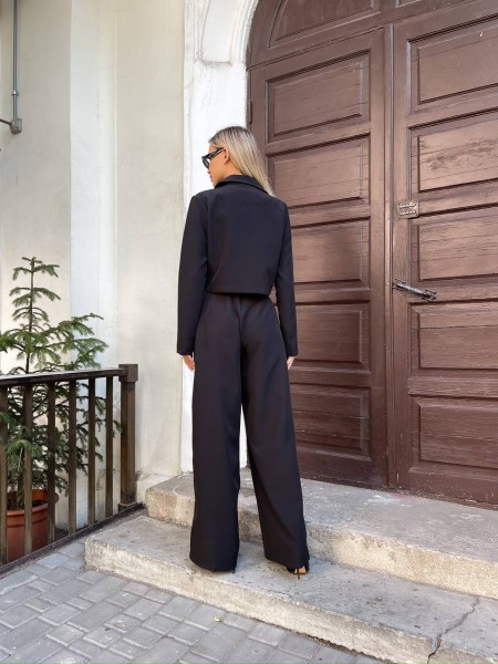 Стильний, жіночий костюм чорного кольору 31650