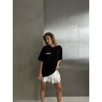 Бавовняна футболка з написом чорного кольору 31664