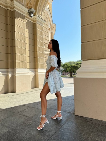 Муслиновое платье мини в розовый цветок молочного цвета 31692