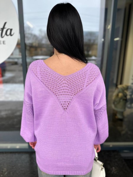 Легкий жіночий светр із вирізом бузкового кольору 31727