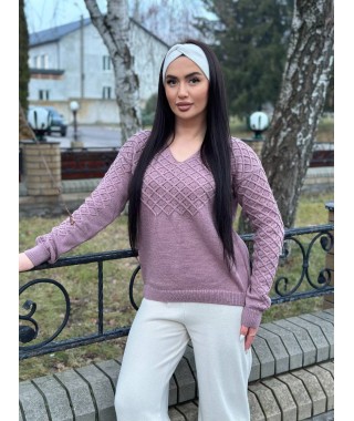 Базовий жіночий светр пудрового кольору 31731