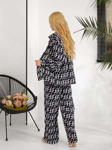 Жіночий легкий прогулянковий костюм чорного кольору 31751