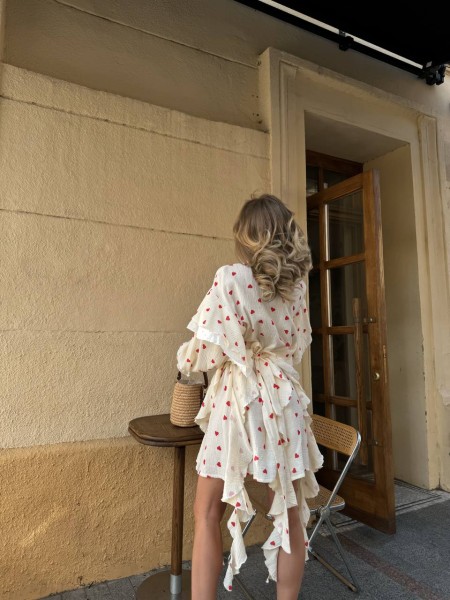 Легкое платье-рубашка с воланами в сердце молочного цвета 31807