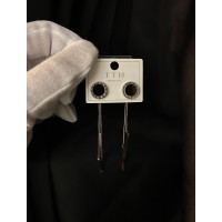 Сережки Гвоздики срібного кольору 31903