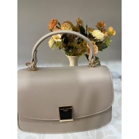 Маленька жіноча сумка з еко-шкіри бежевого кольору 31926