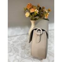 Класичка жіноча сумка з еко-шкіри молочного кольору 31928