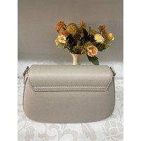 Класичка жіноча сумка з еко-шкіри молочного кольору 31928