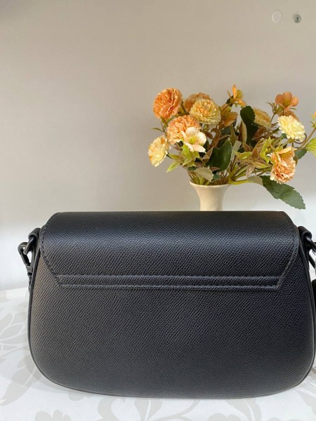 Класичка жіноча сумка з еко-шкіри чорного кольору 31931