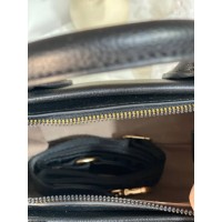 Ділова жіноча сумка із еко-шкіри чорного кольору 31959