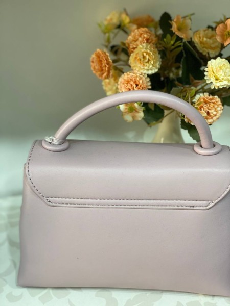 Класична маленька жіноча сумка із еко-шкіри рожевого кольору 31993