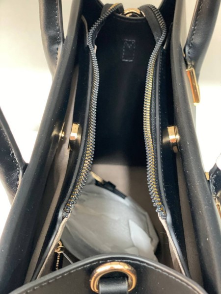 Ділова жіноча сумка із еко-шкіри чорного кольору 31997