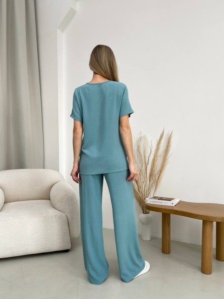 Жіночий прогулянковий костюм оливкового кольору 32039