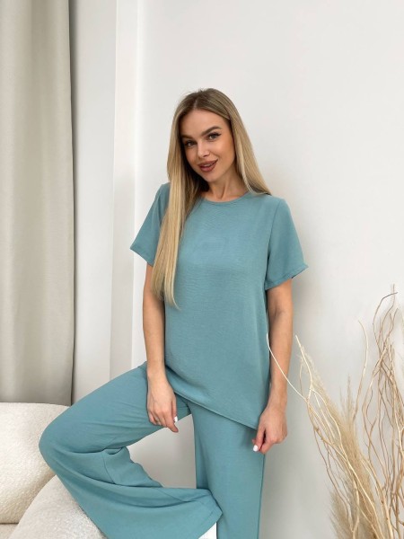 Жіночий прогулянковий костюм оливкового кольору 32039