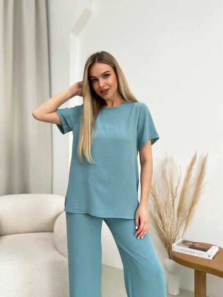 Жіночий прогулянковий костюм оливкового кольору 32039