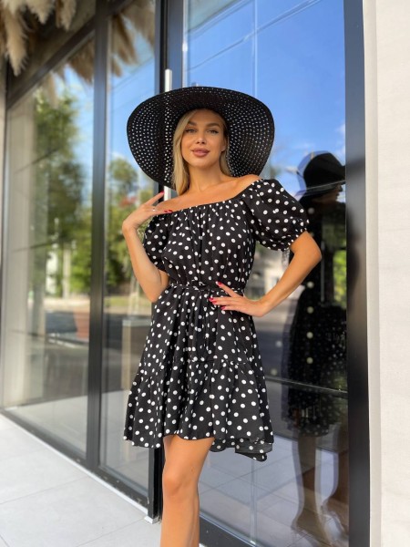 Легкое платье мини с поясом в горох черного цвета 32050