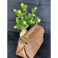 Маленька жіноча сумка з пористої еко-шкіри коричневого кольору 32064