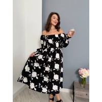 Легкое платье макси с открытыми плечами в цветок черного цвета 32104