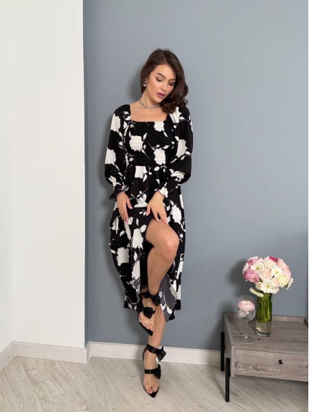 Легка сукня максi з відкритими плечима в квiтку чорного кольору 32104