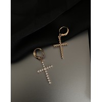 Сережки хрестики з камінцями круглий замок золотого кольору 32119