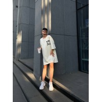 Легка сукня-футболка з малюнком бежевого кольору 32126