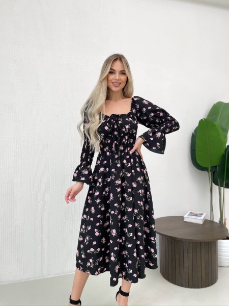 Легка сукня міді у велику квiтку чорного кольору 32147