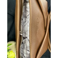 Женская сумка из пористой эко-кожи кофейного цвета 32151