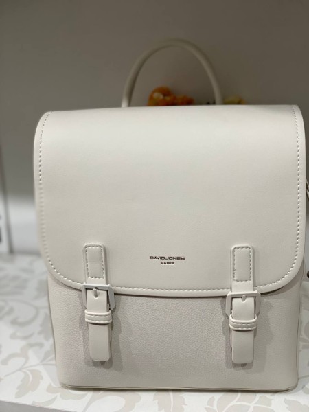 Жіночий брутальний рюкзак із еко-шкіри молочного кольору 32153