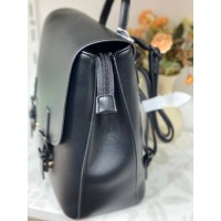 Жіночий брутальний рюкзак із еко-шкіри чорного кольору 32155