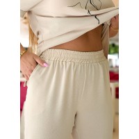 Жiночiй прогулянковий костюм бежевого кольору 32187