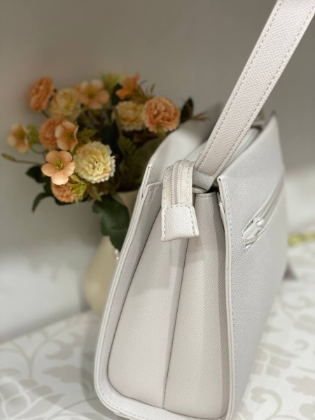 Жіноча класична сумка з еко-шкіри бiлого кольору 32190